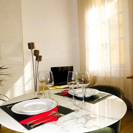 Augustins Fountain Studio Cosy Aix Centre Historique A 3 Minutes De Cours Mirabeau -Wifi-Smart Tv-Rue Calme Aix-en-Provence Extérieur photo